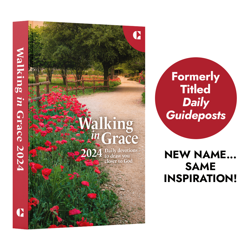 Walking in Grace 2024 Large Print: Finding Inspiration in Every Step
